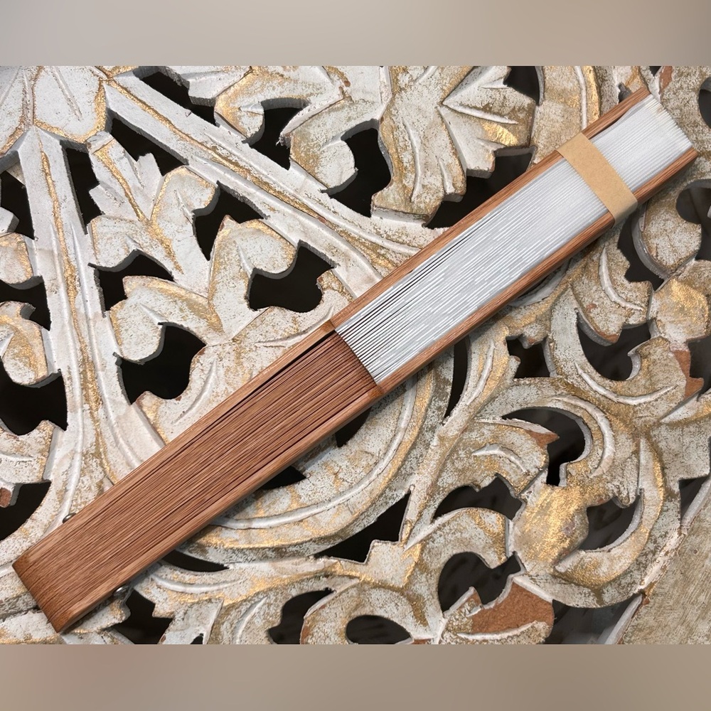 Fondation Louis Vuitton Polka Dot Hand Fan - White & Tan, Rare - Picture 7 of 8